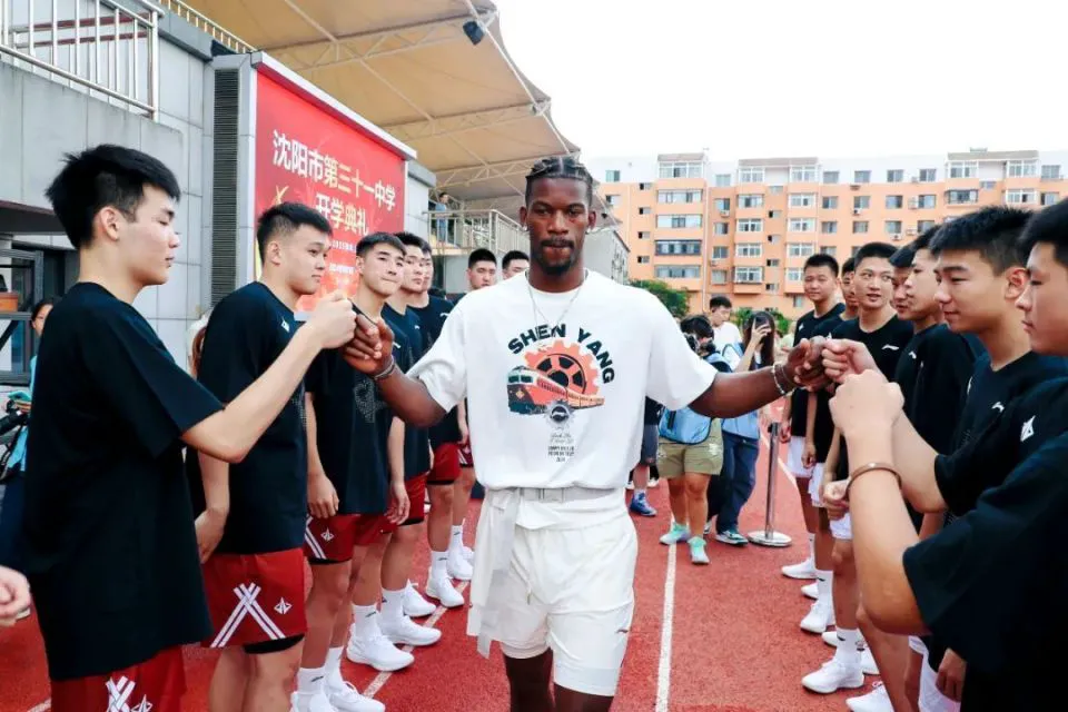 制定篮球交流计划以促进个人技能发展的方法_1